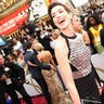 Anne_Hathaway_red_Carpet_Oscars_86