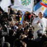 pope_francis_crowd_031913