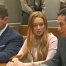 Lindsay_Lohan_court_grab