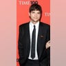 Ashton_Kutcher_sdlfih