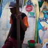 Brazil_Slum_Surfing__7_