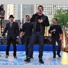 Nick_Lachey_and_98