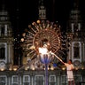 Rio_opening_ceremonies_lighting_the_torch