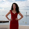 Andie MacDowell: 137-138 pounds
