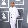 carpet_chris_brown_white_suit_AP