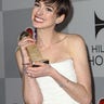 Anne_Hathaway_goden