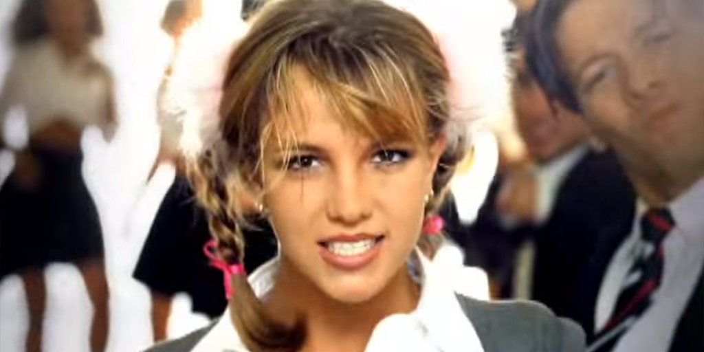 Britney Spears Gives Off Strong Baby One More Time Vibes In Throwback Schoolgirl Outfit Fox News