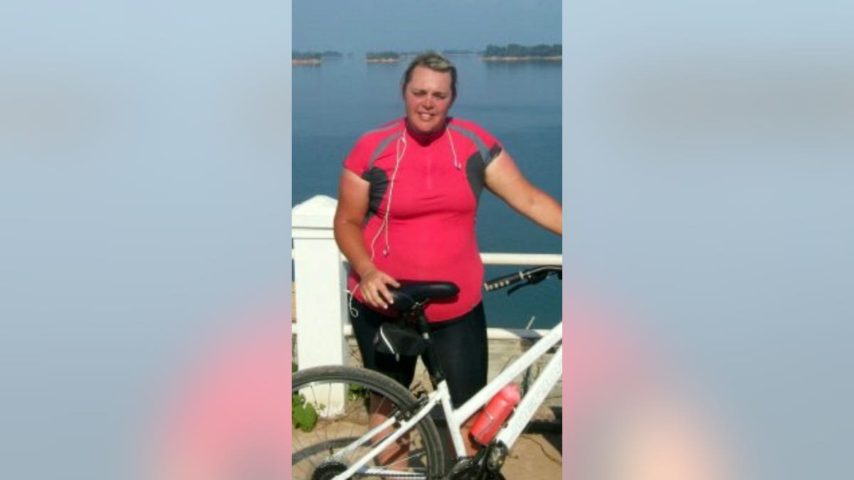 She admits she felt so insecure about her body she struggled to walk through the gym doors — but started going five times a week.