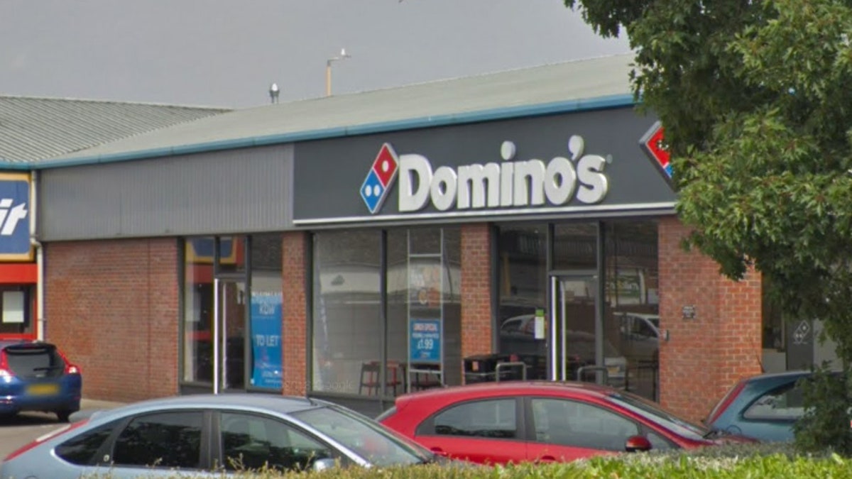 The mom reported that the food was “stone cold,” though the Gloucester family lives just eight minutes away from the restaurant’s Northbrook Road location.