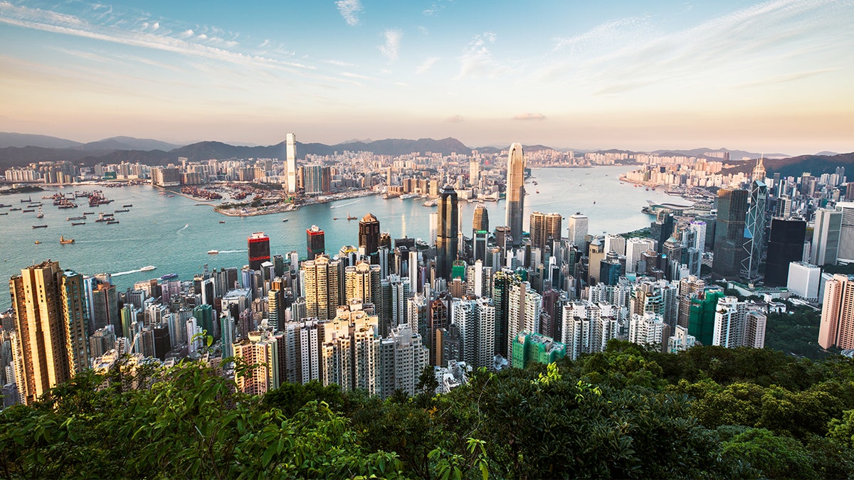 A new ad promoting Hong Kong tourism has backfired greatly, with critics saying it portrays an abusive relationship.