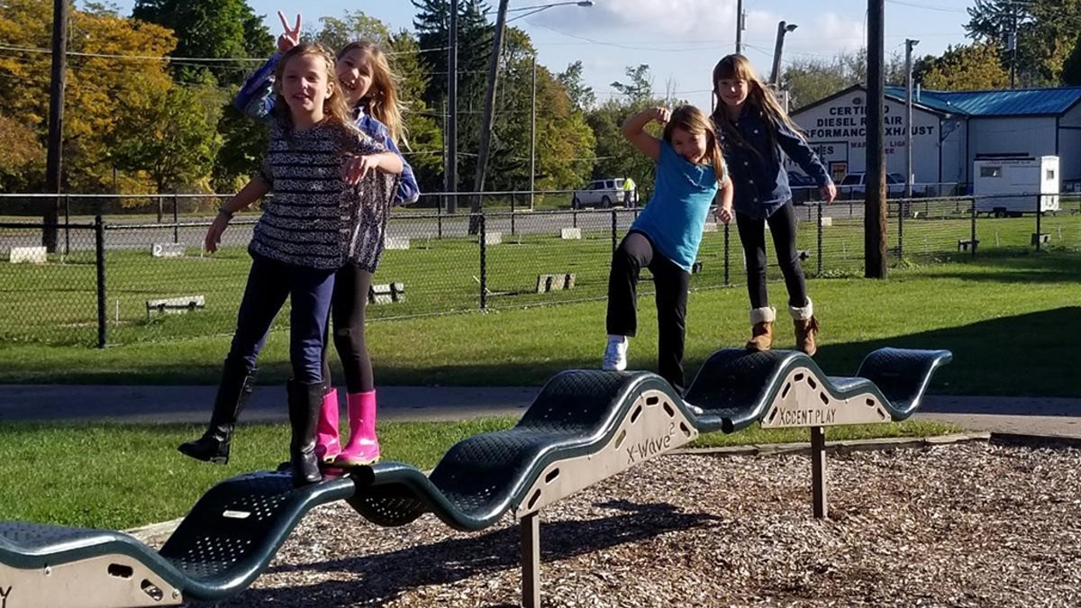 Avery, Hailey, Aliyah and Aliva have a playtime before hair and nails.