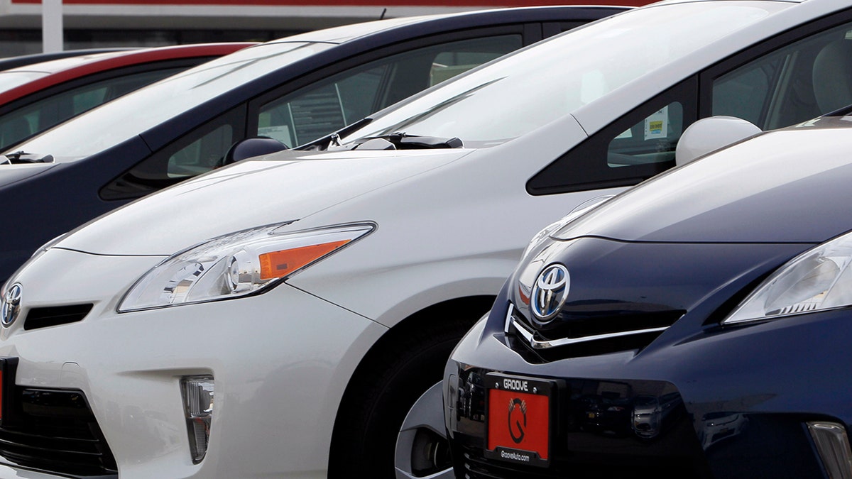 Toyota Recalling 807,000 U.S. Prius Models To Fix Stalling Issue | Fox News