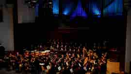 Rustled bag of gum leads to ‘violent attack’ during Mahler’s 5th Symphony: report