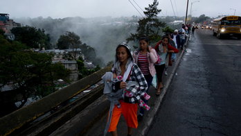 Pressure turns to Mexico as migrant caravan heads for border