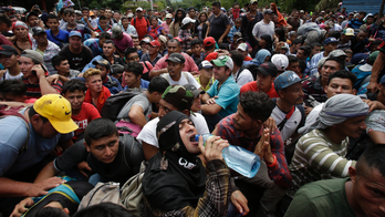 Honduran migrant caravan arrives at Guatemala border