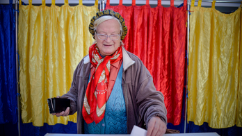 Romanians vote on changing the definition of marriage