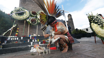Mexico commemorates '68 massacre with flag at half-staff