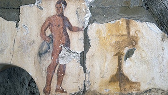 Naked servant painting revealed in newly-discovered ancient tomb mural