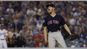 Boston Red Sox win the World Series behind two homers from Steve Pearce
