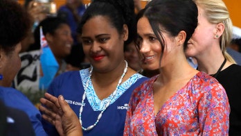 Meghan Markle visit to Fiji market cut short by crowd management concerns