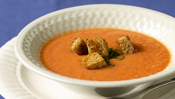 Customer allegedly tosses soup at restaurant owner during spat: report