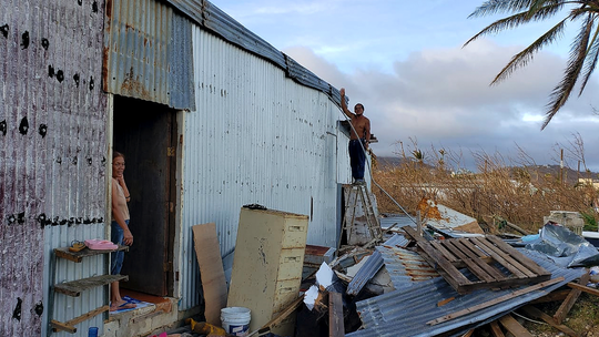 Typhoon lashes northern Philippines as thousands evacuated