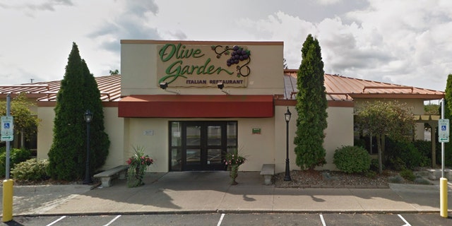 Ohio Olive Garden Employee Goes To Hospital To Support 8 Year Old