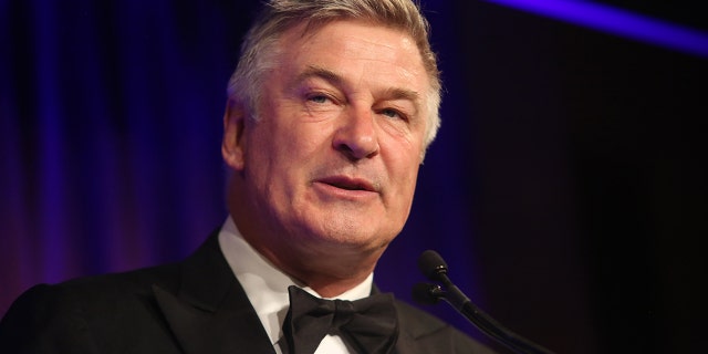 Alec Baldwin was once kicked off a flight for refusing to stop playing a game.