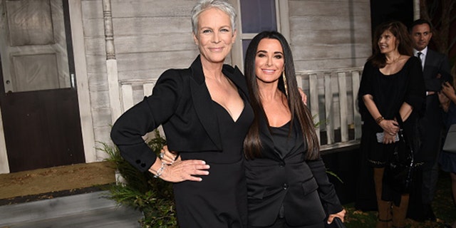 Kyle Richards joins Jamie Lee Curtis at ‘Halloween’ premiere 40 years ...