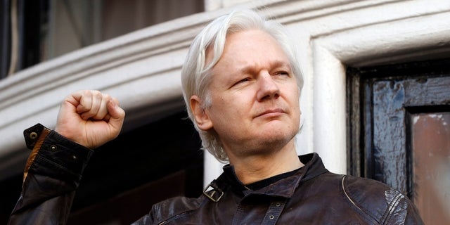 DOJ pressuring journalists to aid its prosecution against Julian Assange: report