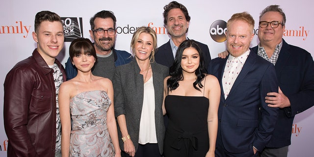 Modern Family To End Next Year After 11 Seasons Fox News   Modern Family Cast 