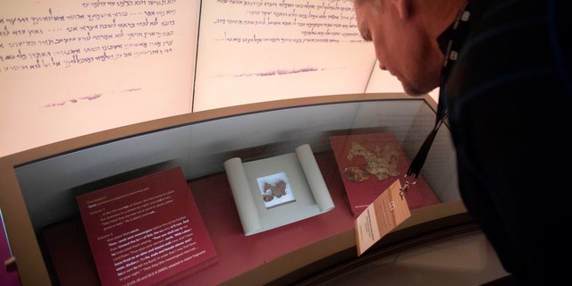 US Bible Museum admits some of its Dead Sea Scrolls are fake