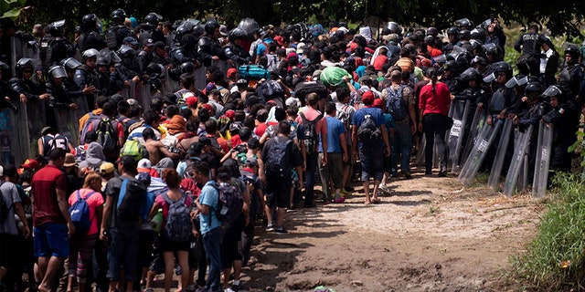 Migrant Caravans Leaders Reportedly Demand ‘safe And Dignified