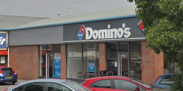 The mom reported that the food was “stone cold,” though the Gloucester family lives just eight minutes away from the restaurant’s Northbrook Road location.