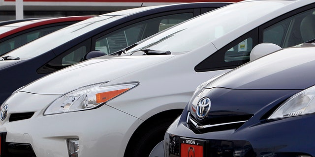 Toyota recalling 807,000 U.S. Prius models to fix stalling issue | Fox News