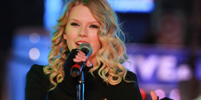Taylor Swift won her first Grammy Award in 2009.