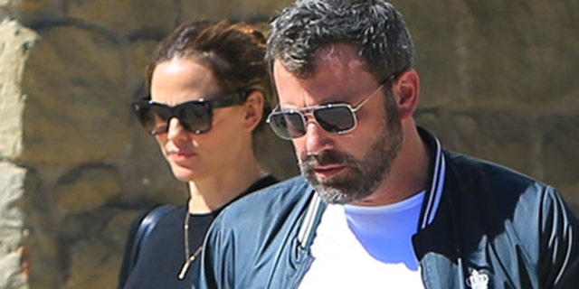 Ben Affleck and Jennifer Garner reunite after the actor's release from rehab in September 2018.