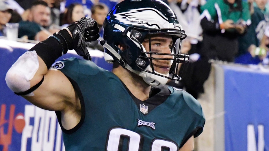 Eagles place Zach Ertz on COVID list for second time