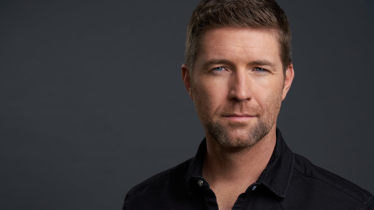 Josh Turner talks to Fox News about his new gospel album "I Serve A Savior."