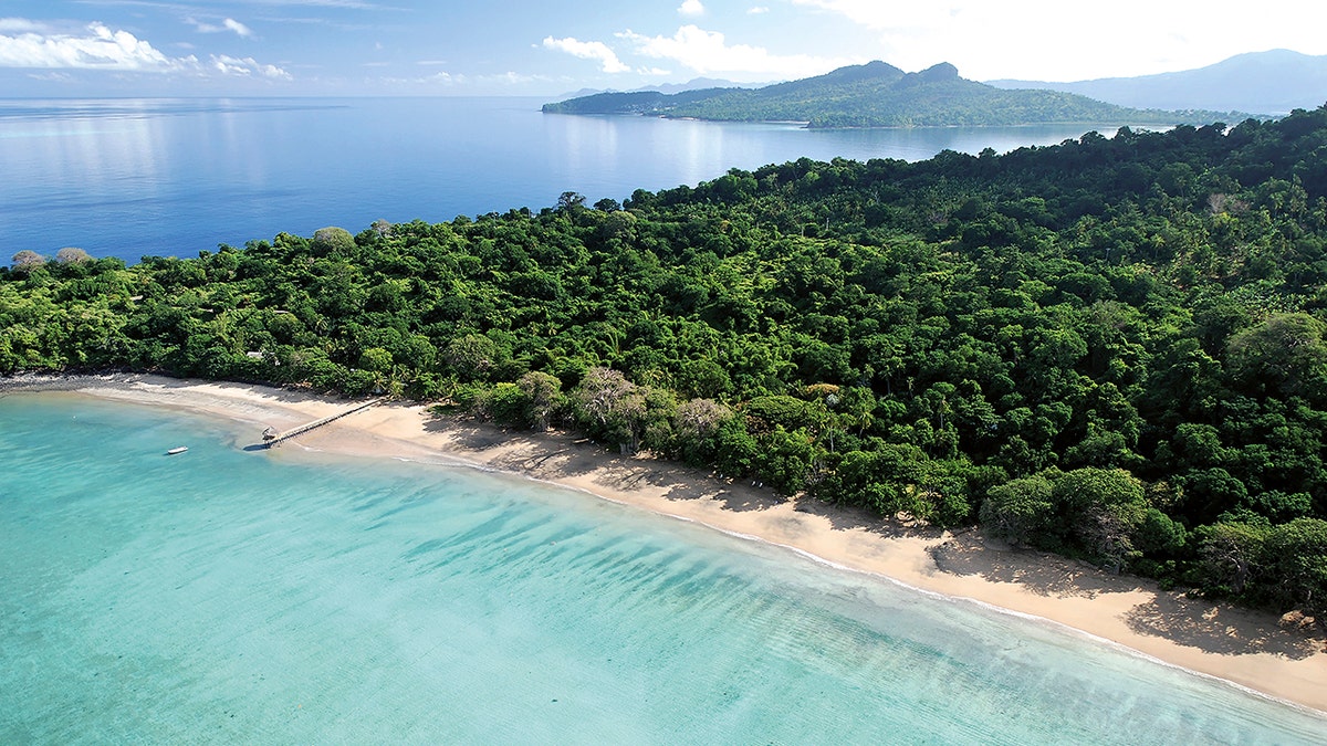 Plage N'Gouja, dans le sud de l'île de Mayotte (Hôtel Le Jardin Maoré) (Credit: iStock)