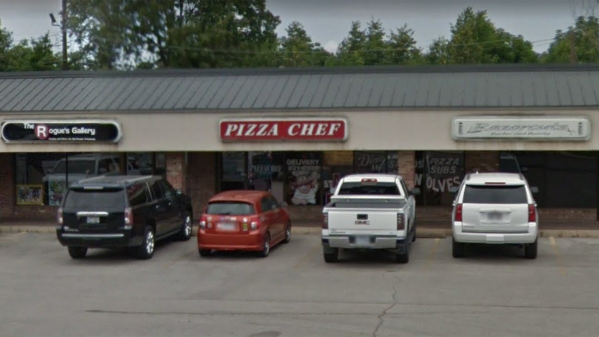 A deer crashed into Pizza Chef restaurant in Arkansas.