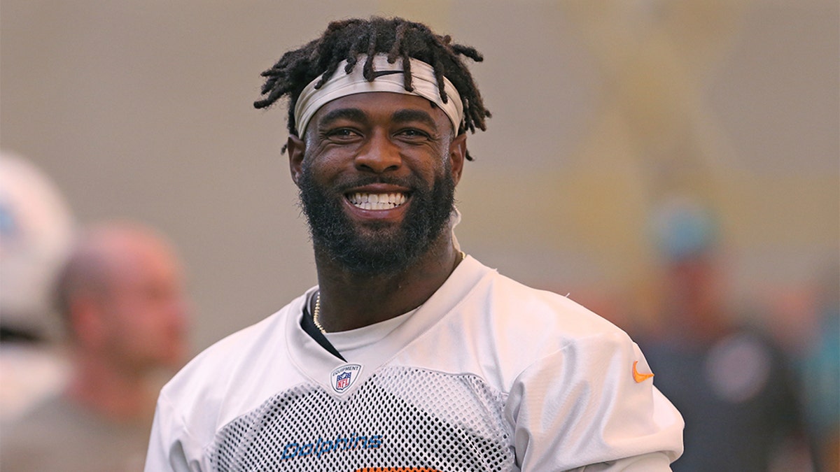 Miami Dolphins' Reshad Jones pulls himself out of game against