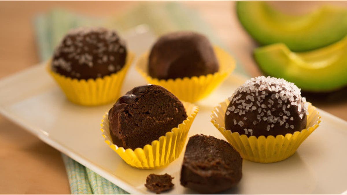 Avocado-Chocolate-Truffles-Final-low-1-788x440.jpg
