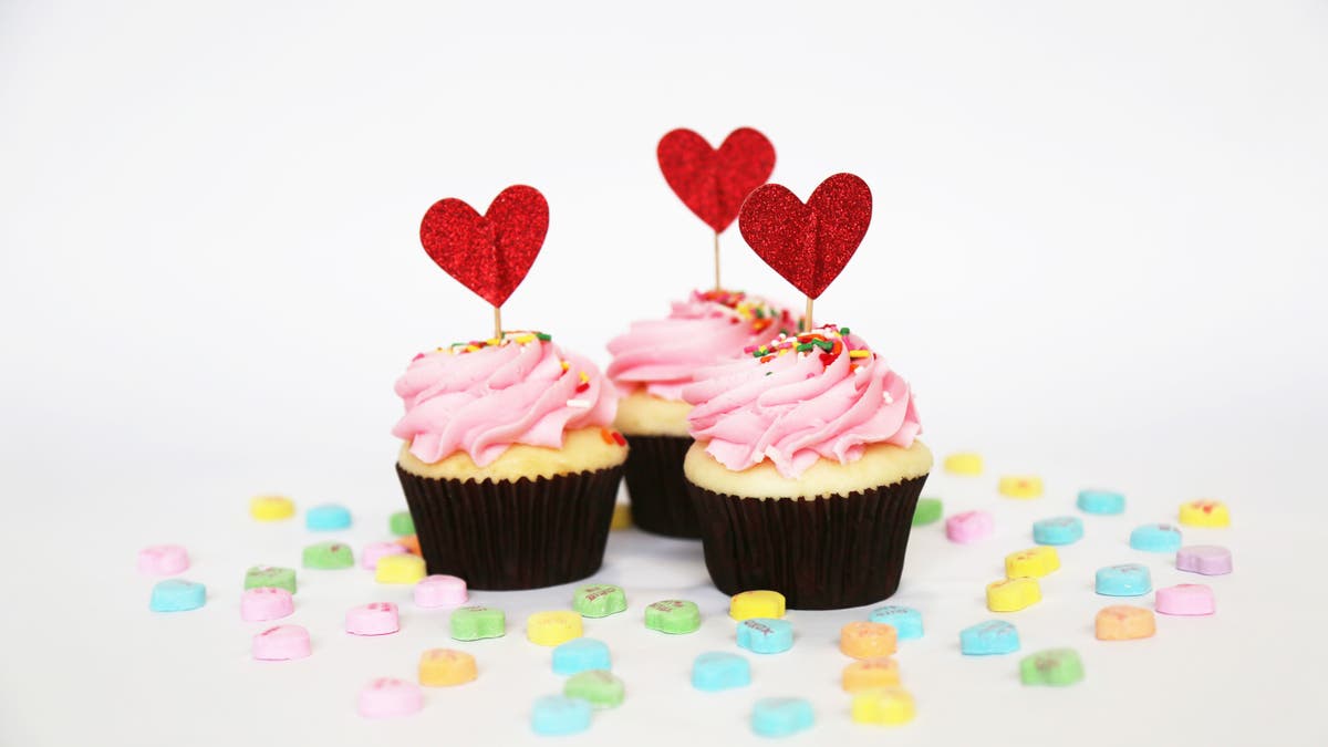 Cupids Cupcakes.jpg