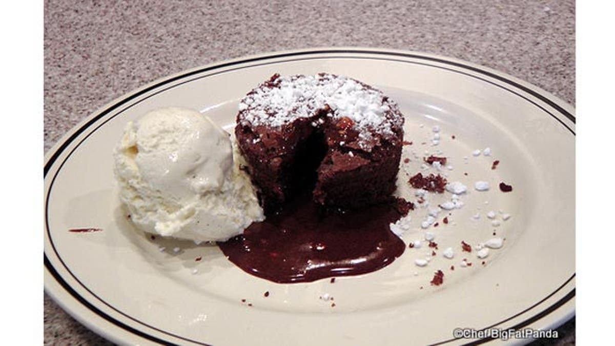 disneyfood_lavacake.jpg