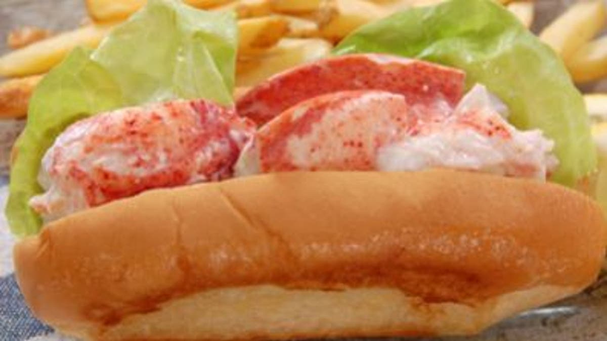 lobsterroll.jpg