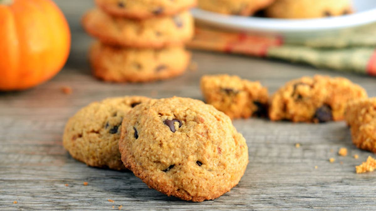 pumpkinchocolatechipcookies.jpg