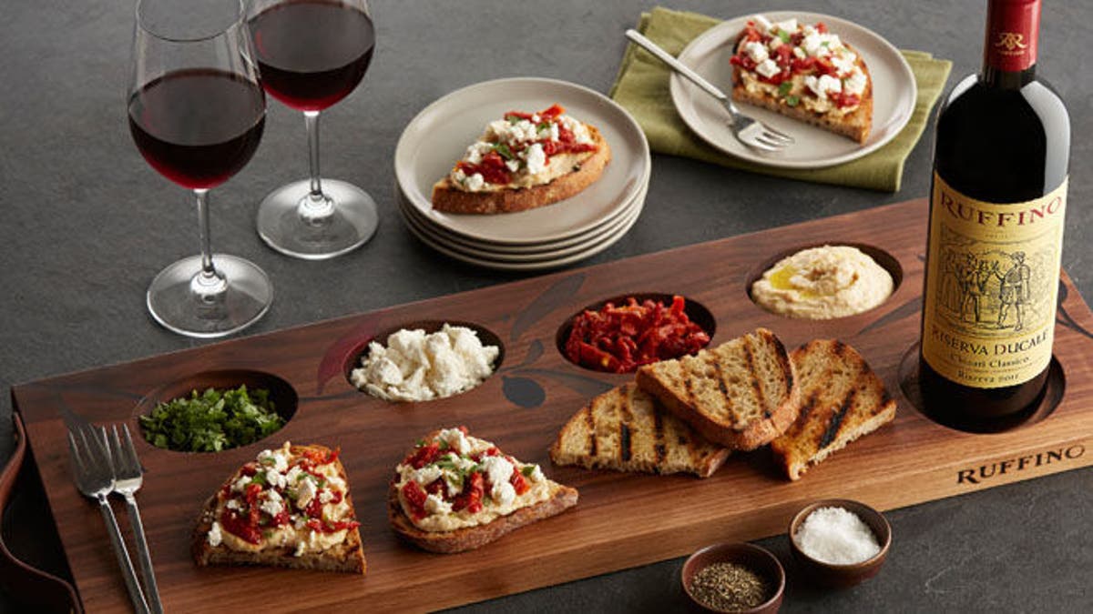 Ruffino Bruschetta Board by Noble Goods with Cannellini Bean Puree and Sundried Tomato Bruschetta (3).jpg