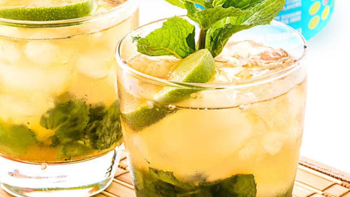 Sparkling Ginger Mint Bourbon imag1e.jpg