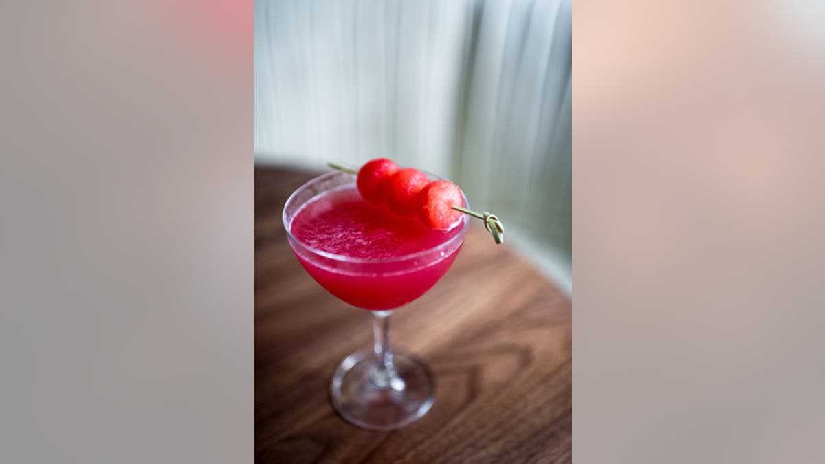 Triple Crown Collins bombay.jpg